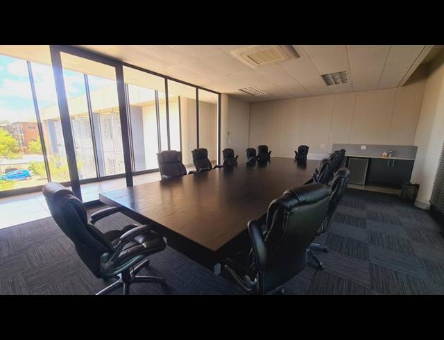 BUSINESS PROPERTY TO RENT IN SHERE